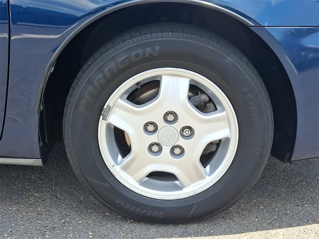 Thumbnail: 2002 Toyota Camry - 18