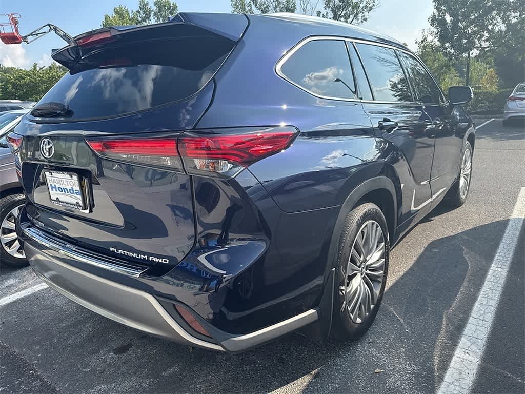 Thumbnail: 2021 Toyota Highlander - 4
