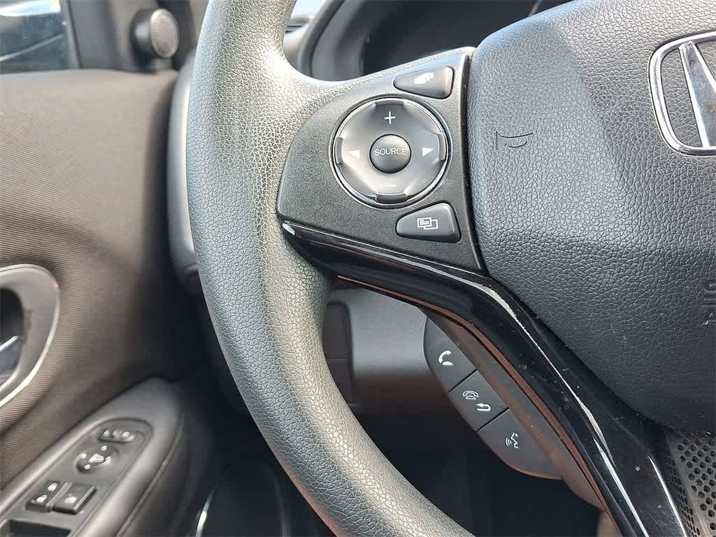 Thumbnail: 2016 Honda HR-V - 17