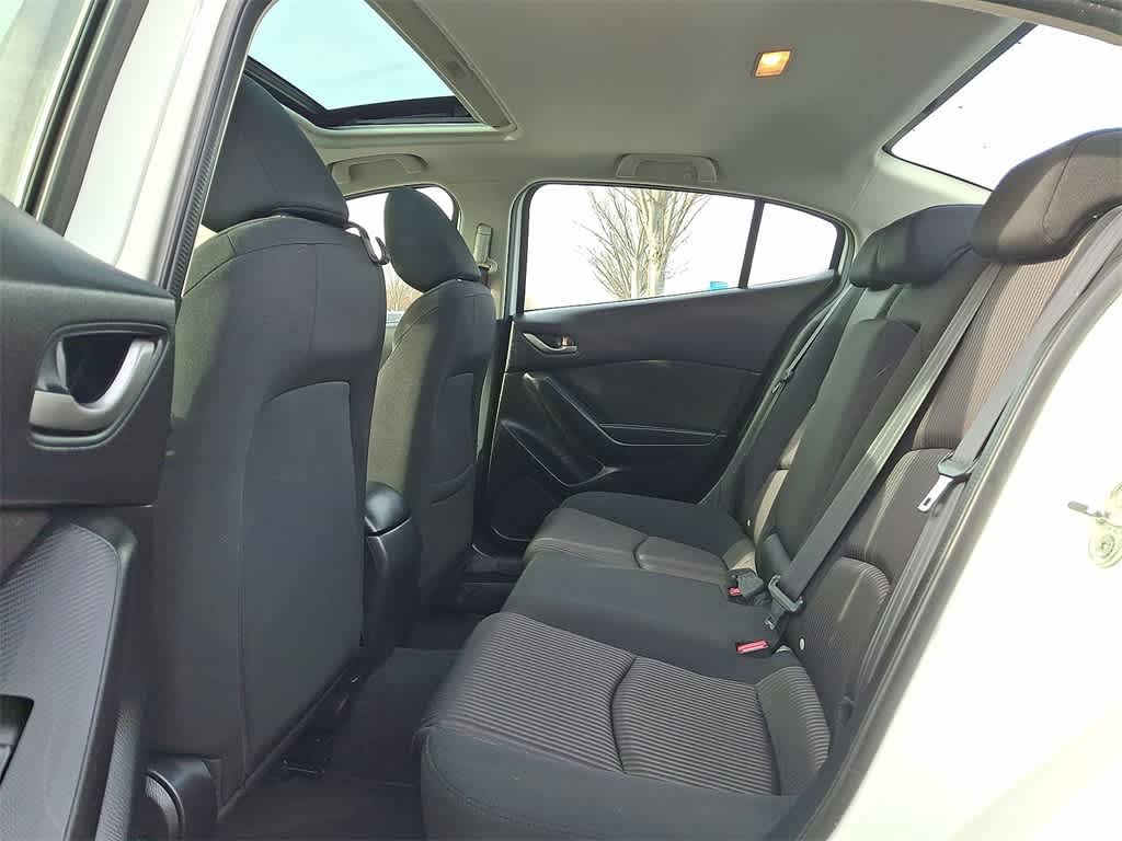 Thumbnail: 2016 Mazda Mazda3 - 20