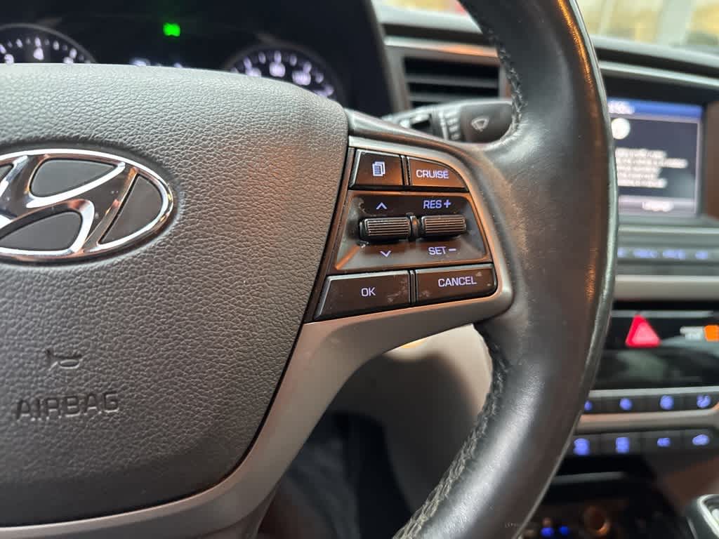 Thumbnail: 2018 Hyundai Elantra - 10
