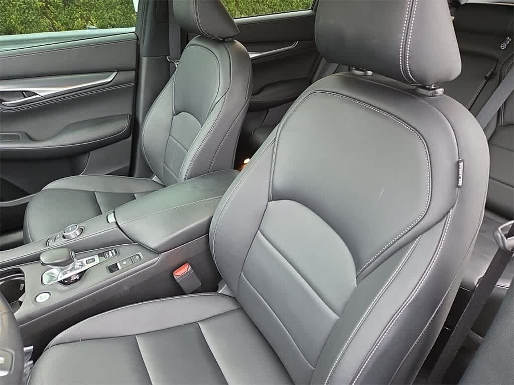 Thumbnail: 2022 INFINITI QX55 - 16