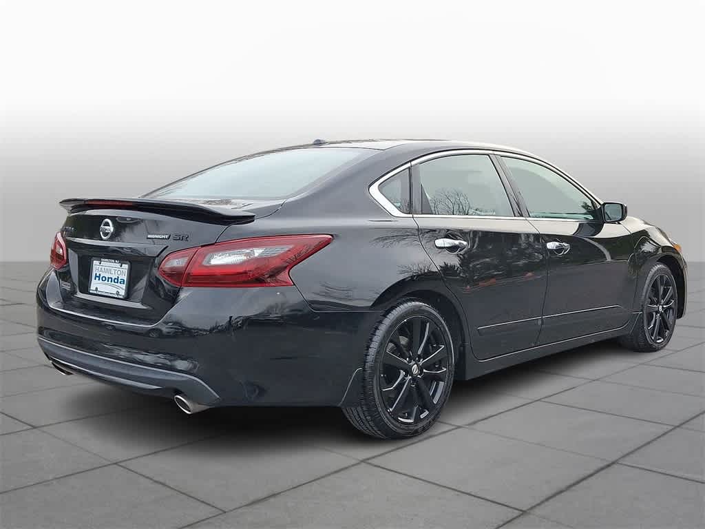 Thumbnail: 2018 Nissan Altima - 24