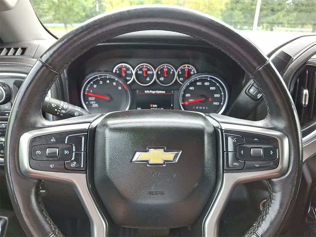 Thumbnail: 2021 Chevrolet Silverado 1500 - 16