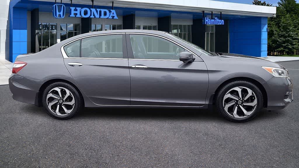 Thumbnail: 2017 Honda Accord - 9