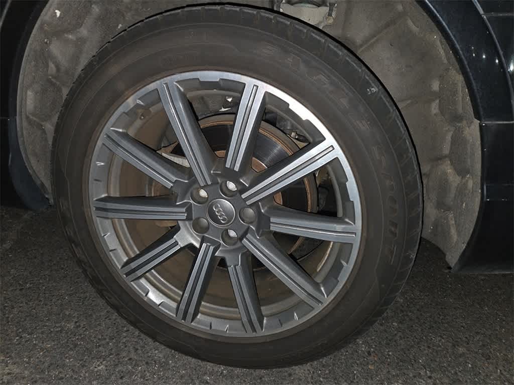 Thumbnail: 2017 Audi Q7 - 7