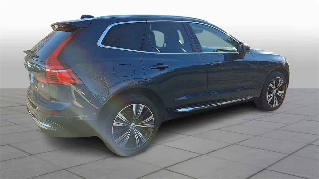 Thumbnail: 2022 Volvo XC60 - 8