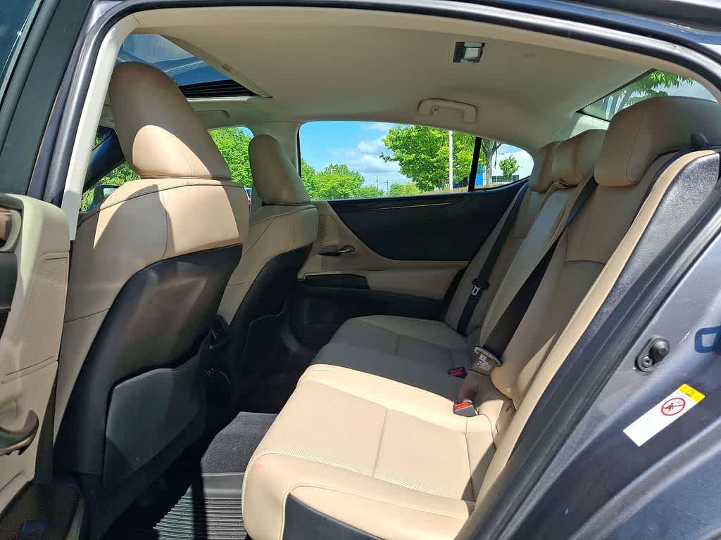 Thumbnail: 2019 Lexus ES - 20