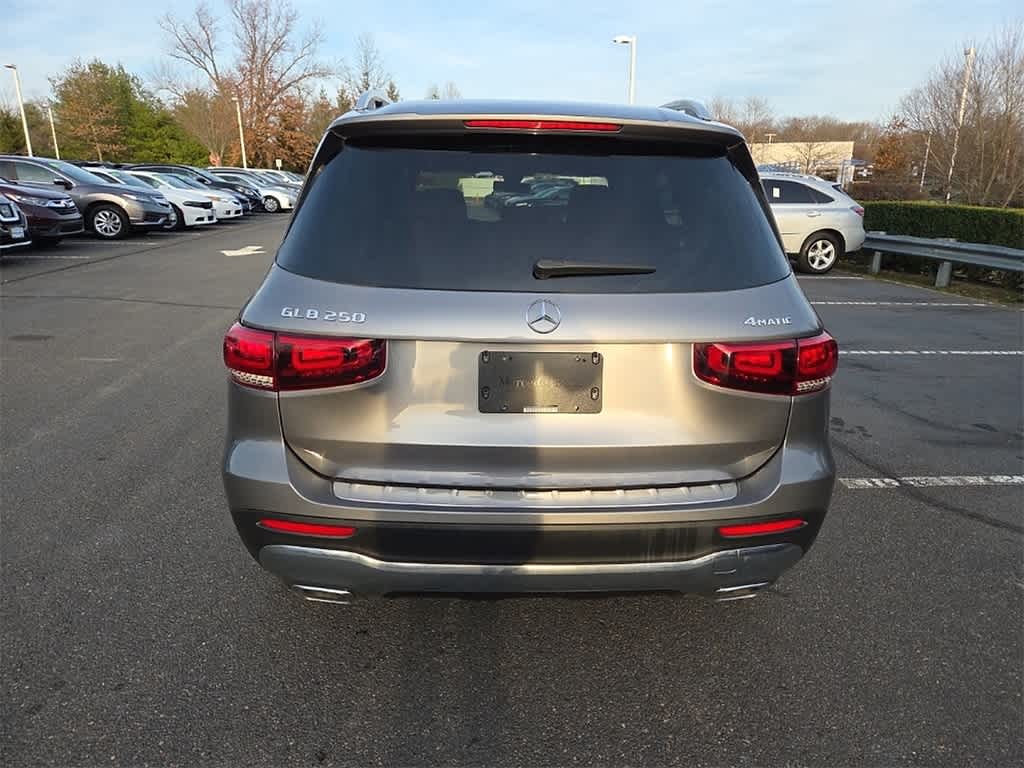 Thumbnail: 2021 Mercedes-Benz GLB - 6