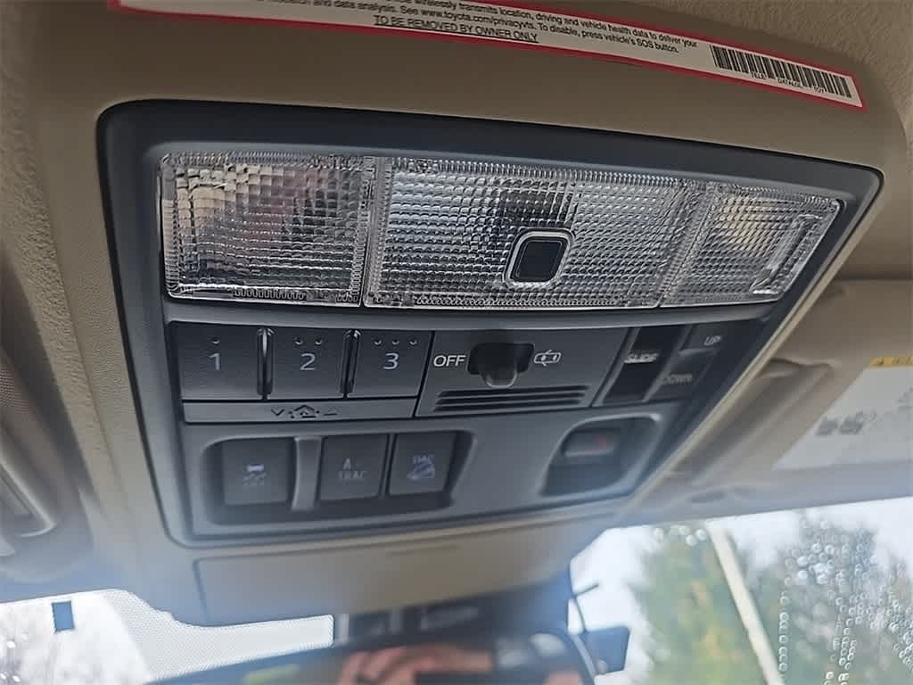 Thumbnail: 2023 Toyota 4Runner - 19