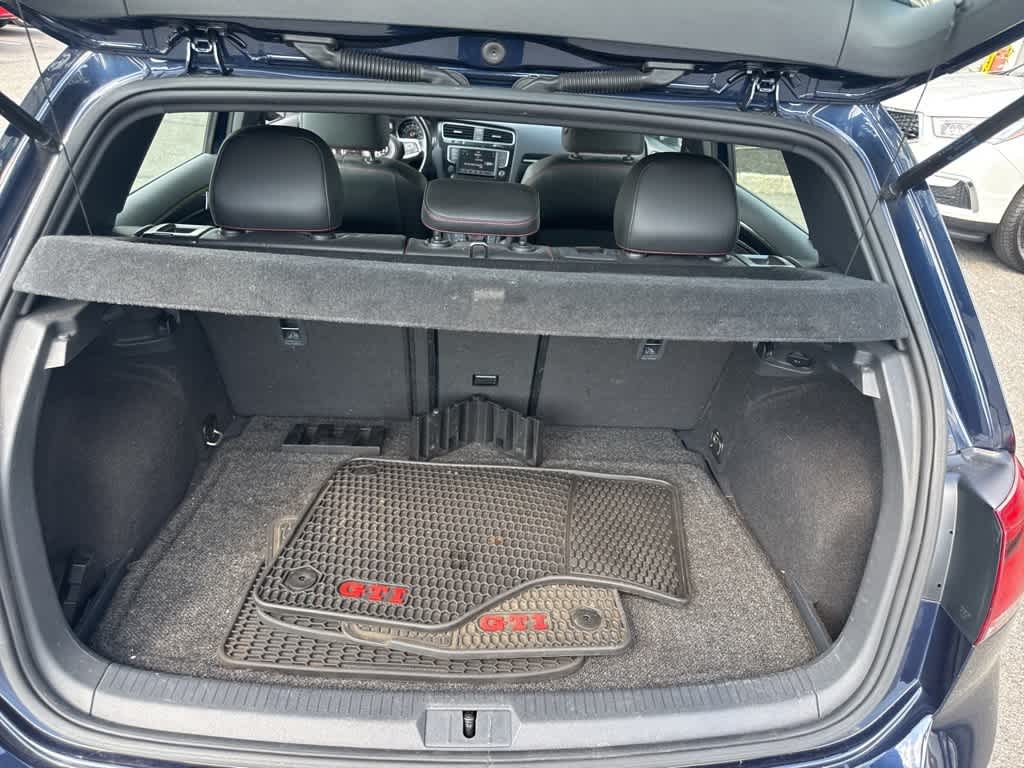 Thumbnail: 2016 Volkswagen Golf - 8