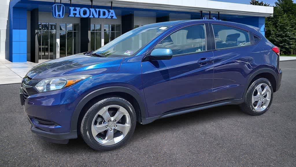 Thumbnail: 2017 Honda HR-V - 4