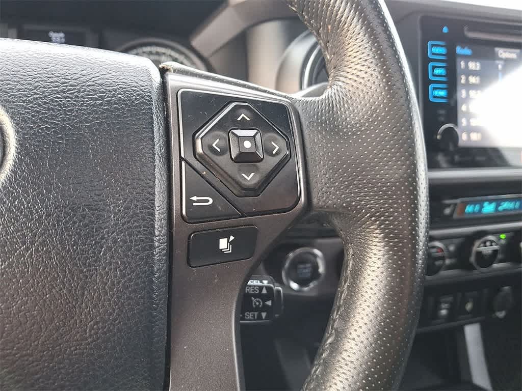 Thumbnail: 2017 Toyota Tacoma - 18