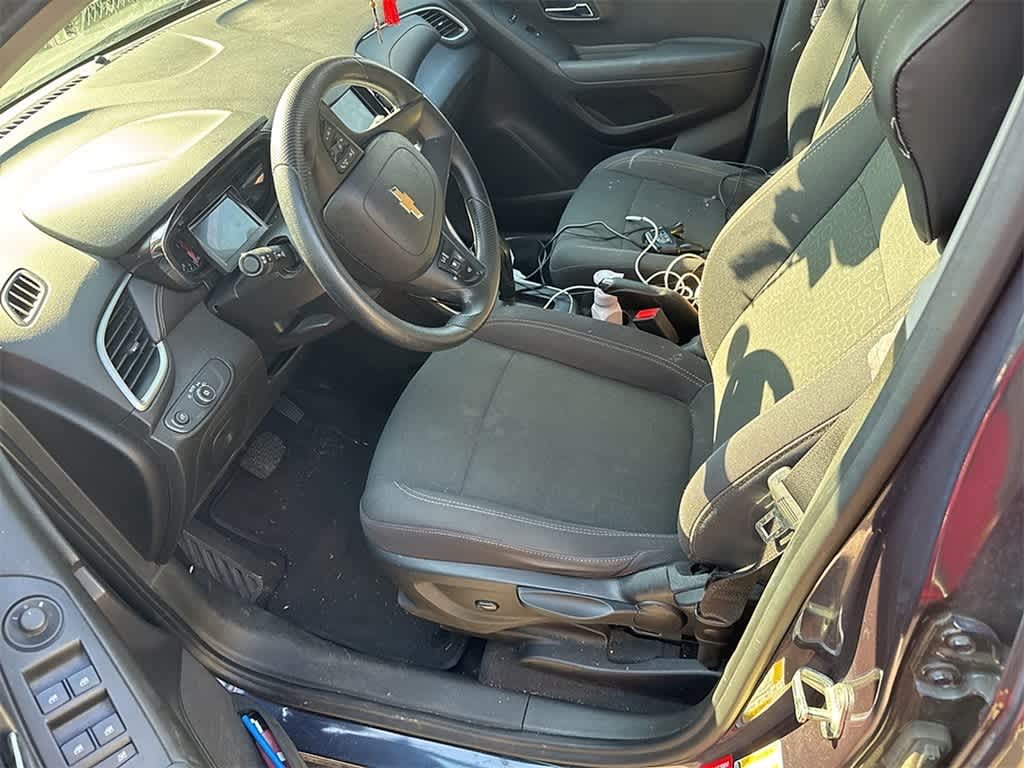 Thumbnail: 2019 Chevrolet Trax - 8