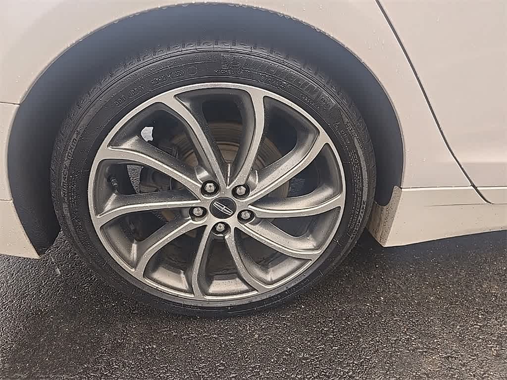 Thumbnail: 2019 Lincoln MKZ - 10