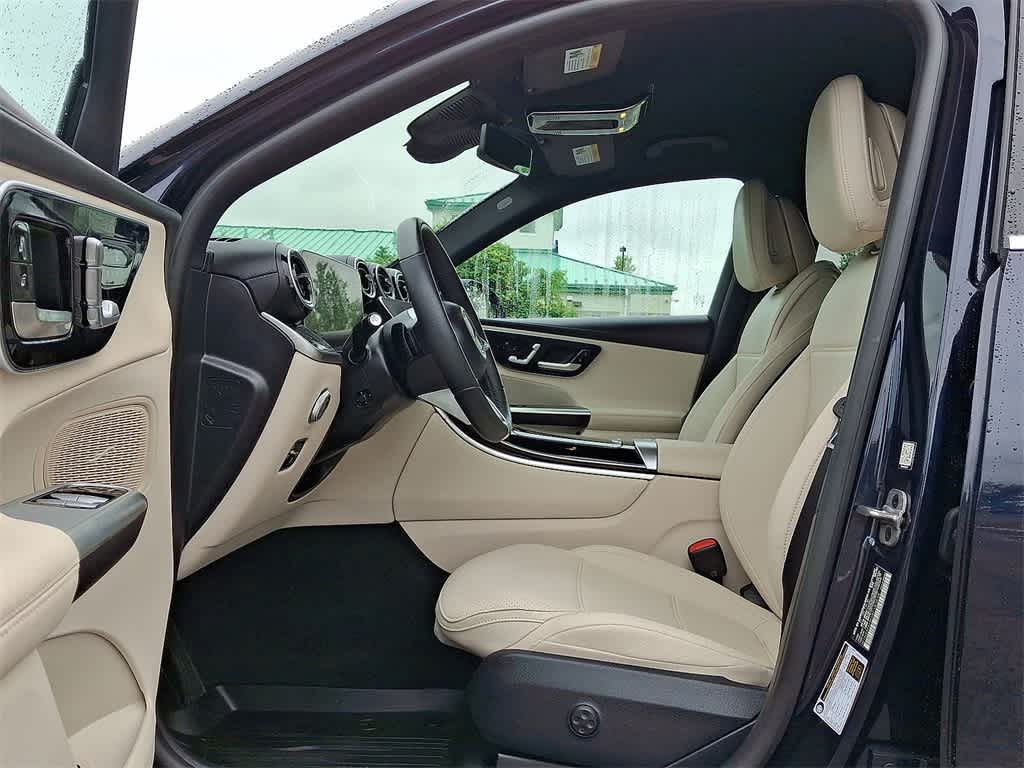 2024 Mercedes-Benz GLC 300 11