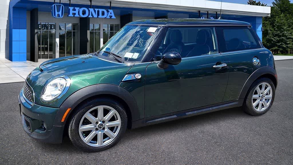 Thumbnail: 2012 MINI Cooper Hardtop - 4
