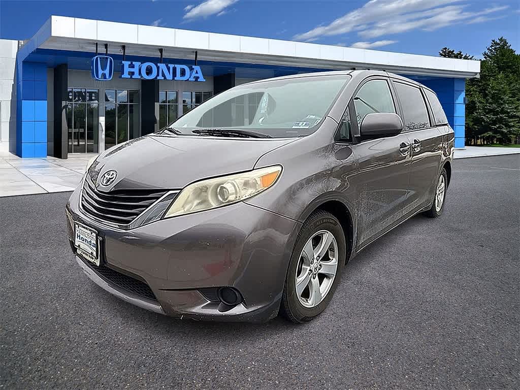 2011 Toyota Sienna LE -
                  Hamilton, NJ