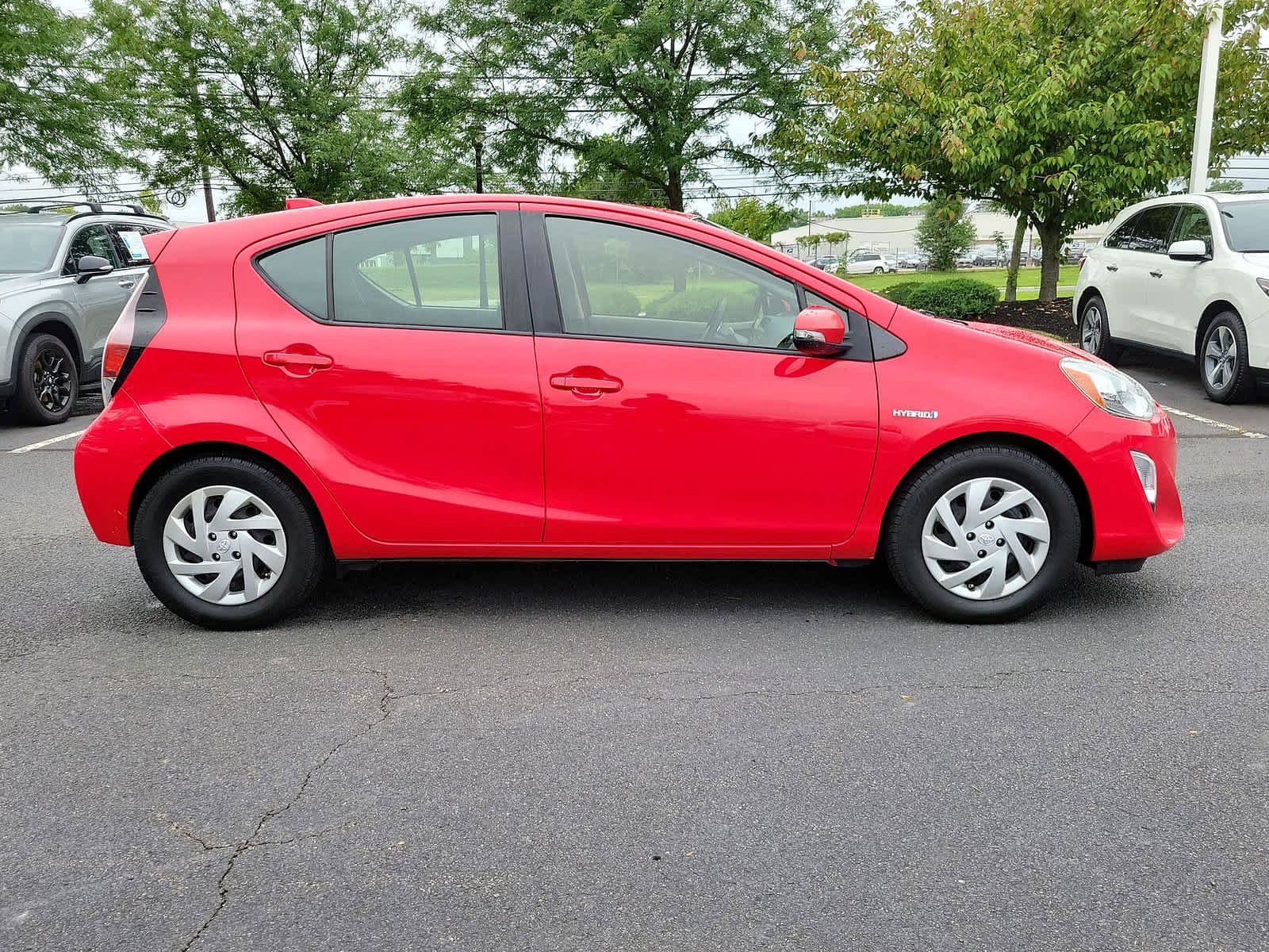 2015 Toyota Prius c Two 24