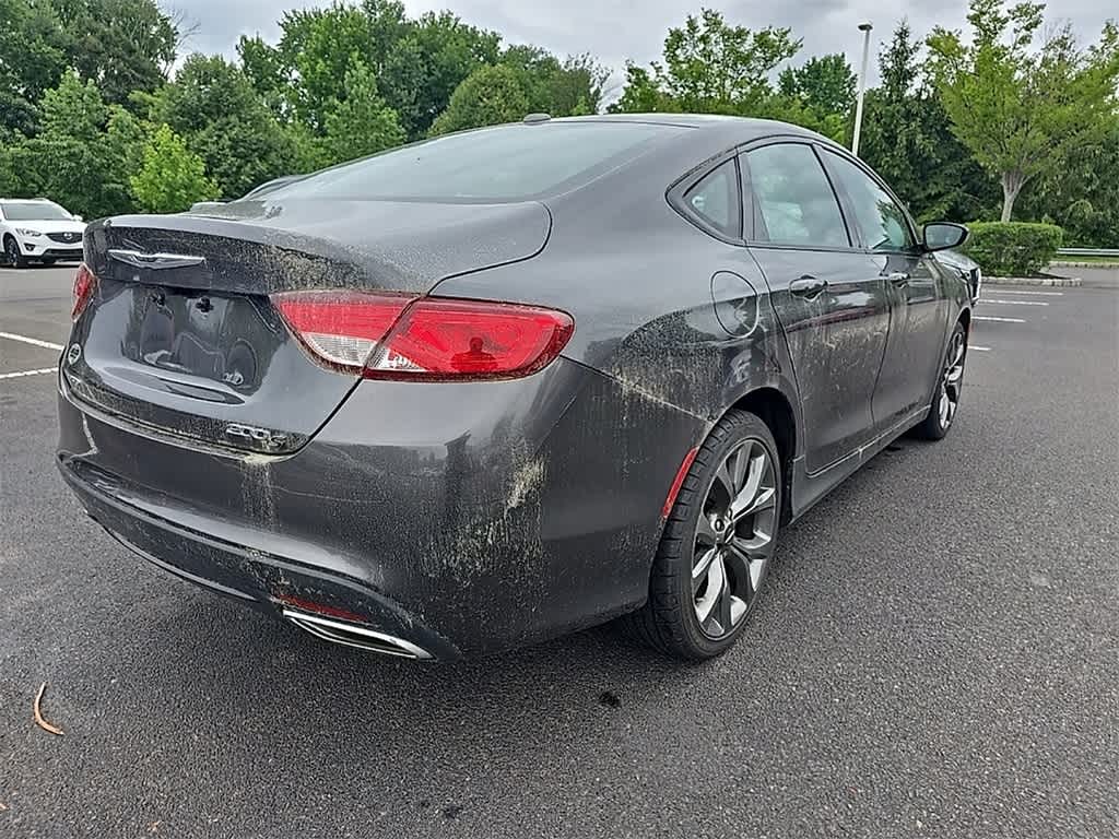 Thumbnail: 2016 Chrysler 200 - 4
