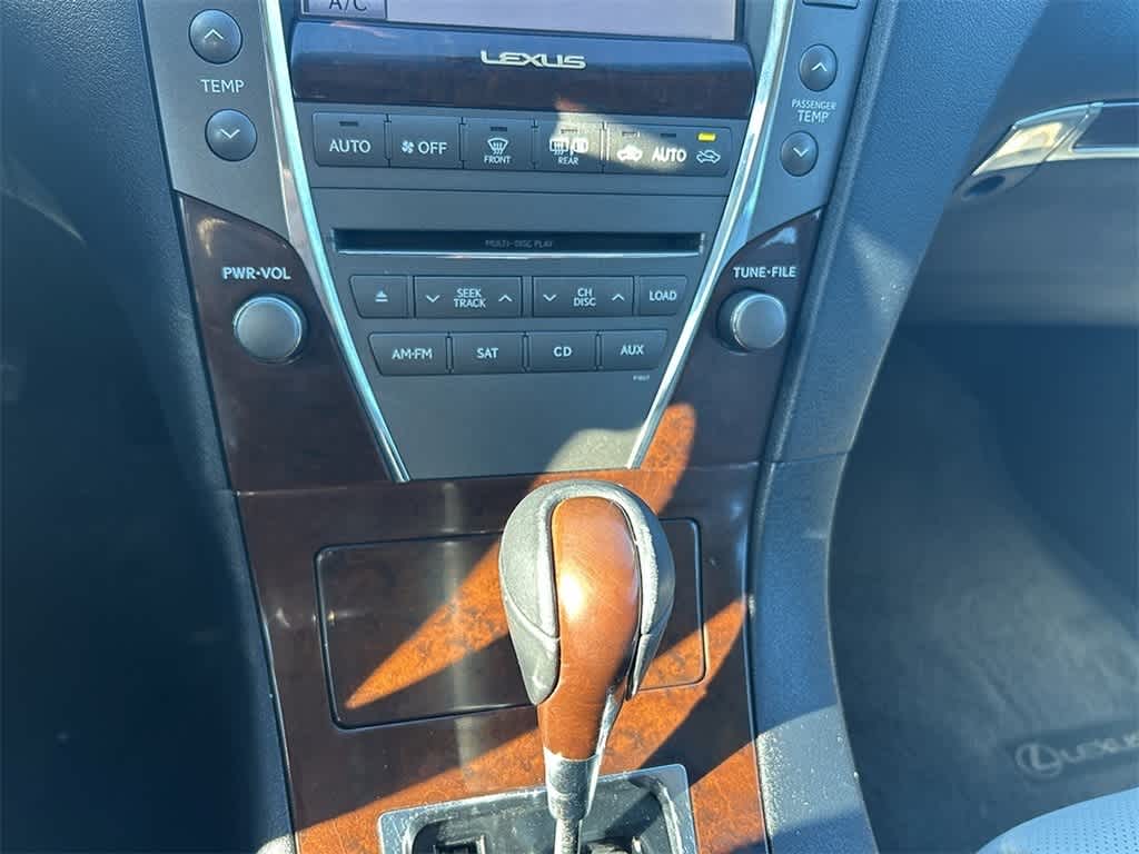 Thumbnail: 2011 Lexus ES - 20