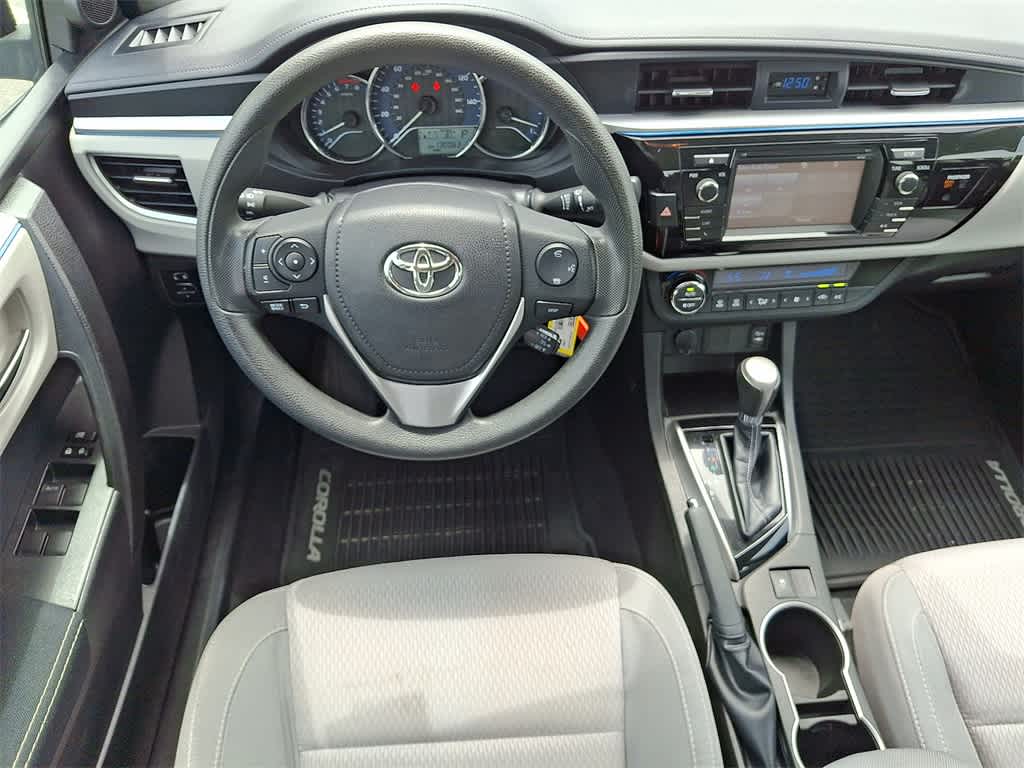 Thumbnail: 2015 Toyota Corolla - 13
