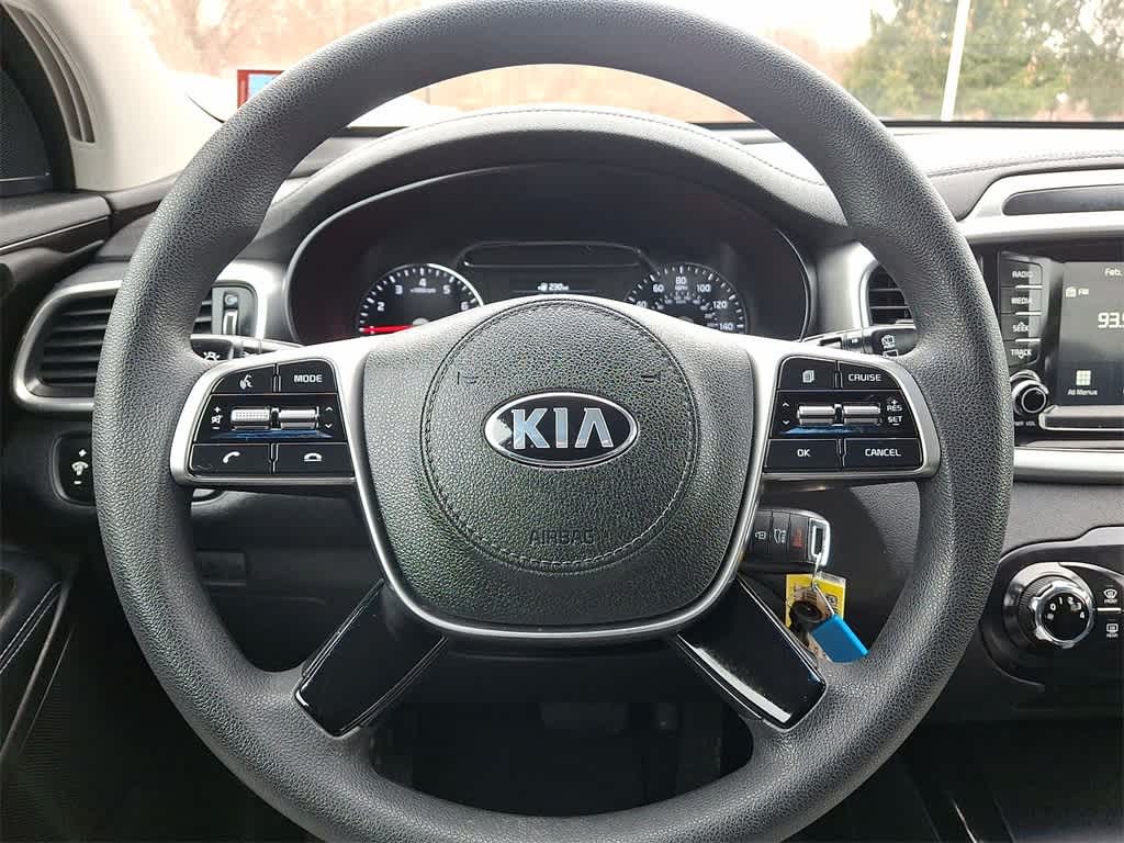 Thumbnail: 2019 Kia Sorento - 16