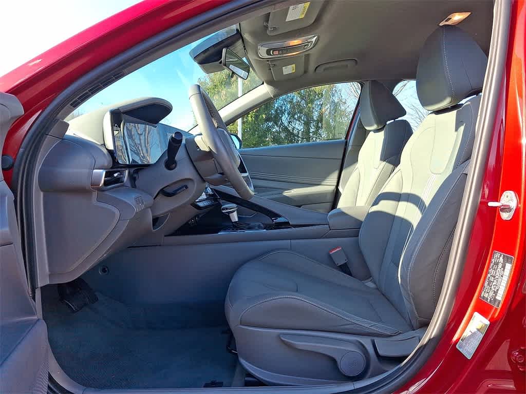 Thumbnail: 2023 Hyundai Elantra - 11