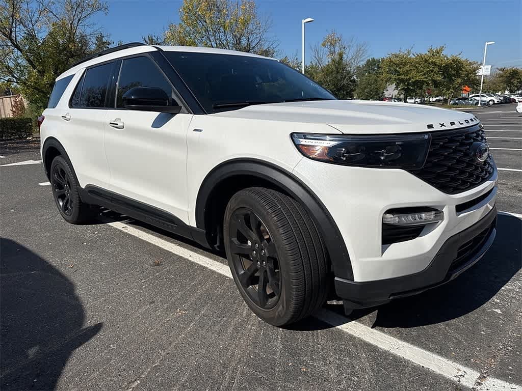 Thumbnail: 2023 Ford Explorer - 3