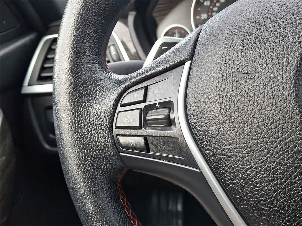 Thumbnail: 2017 BMW 3 Series - 17