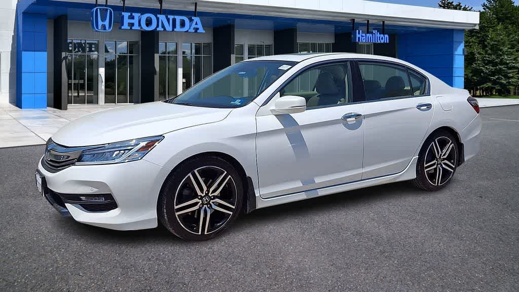 Thumbnail: 2017 Honda Accord - 4