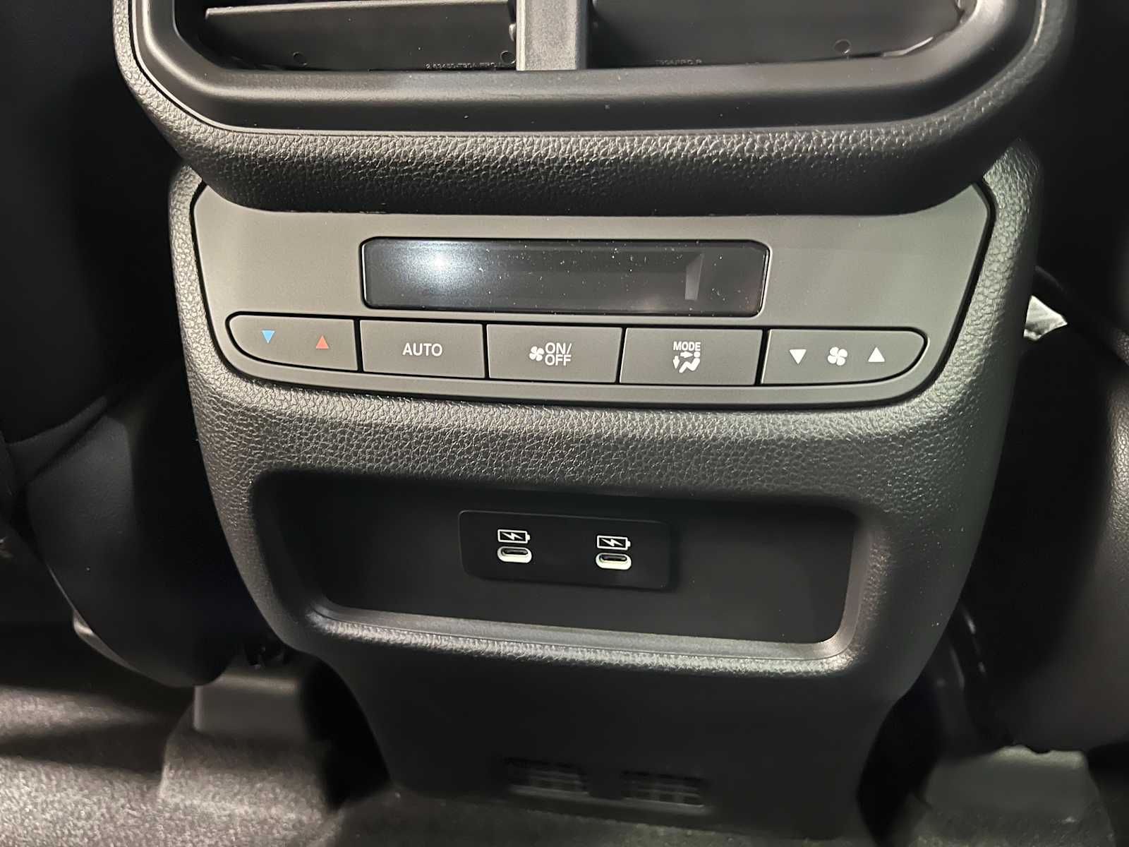 Thumbnail: 2026 Honda Pilot - 26