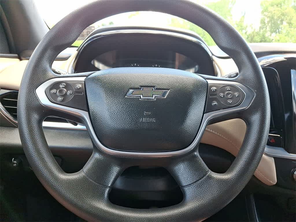 2023 Chevrolet Traverse LS 16