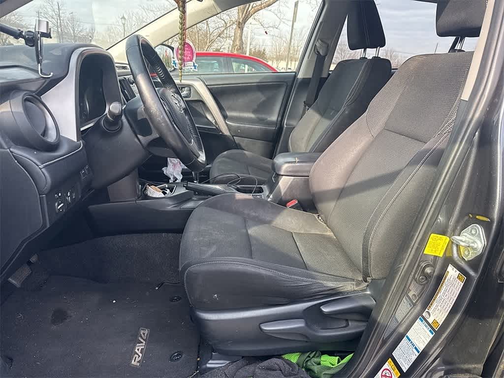 Thumbnail: 2017 Toyota RAV4 - 8