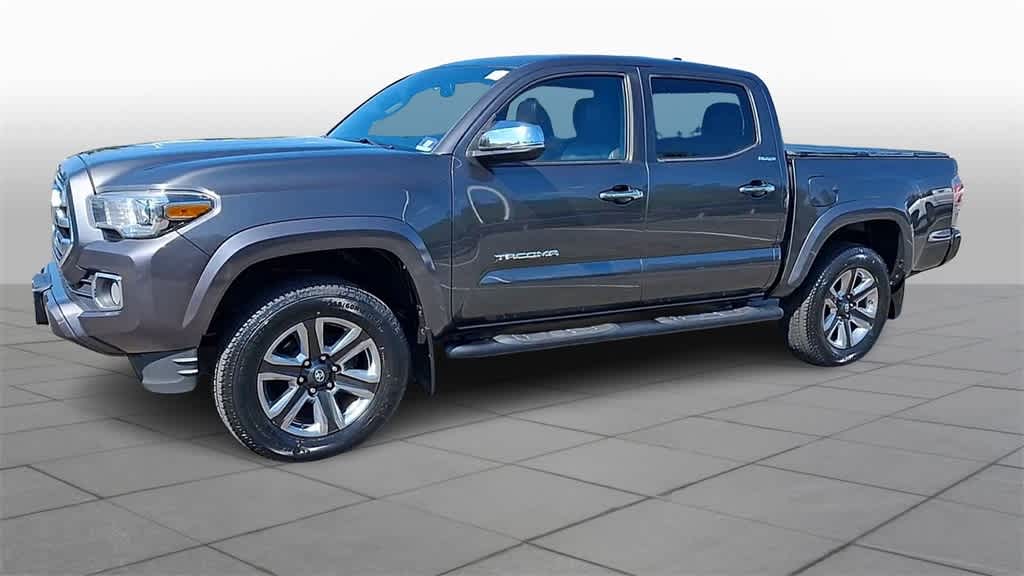 Thumbnail: 2019 Toyota Tacoma - 4