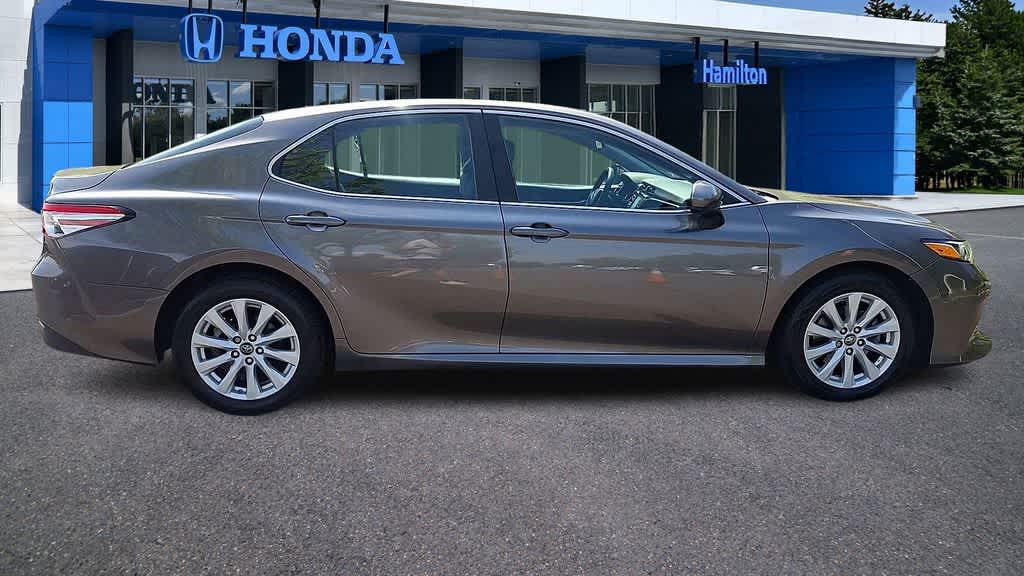Thumbnail: 2018 Toyota Camry - 9