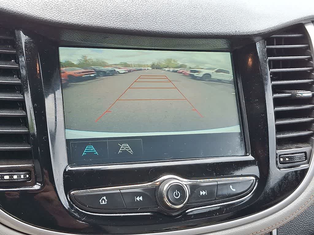 Thumbnail: 2017 Chevrolet Trax - 15