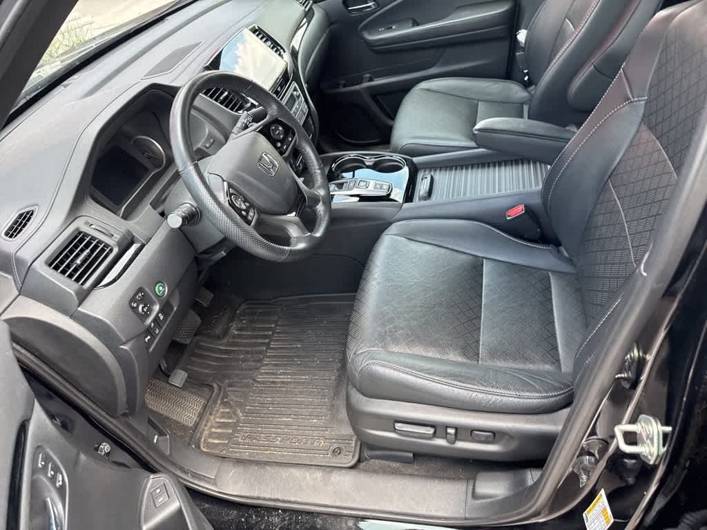Thumbnail: 2019 Honda Passport - 9