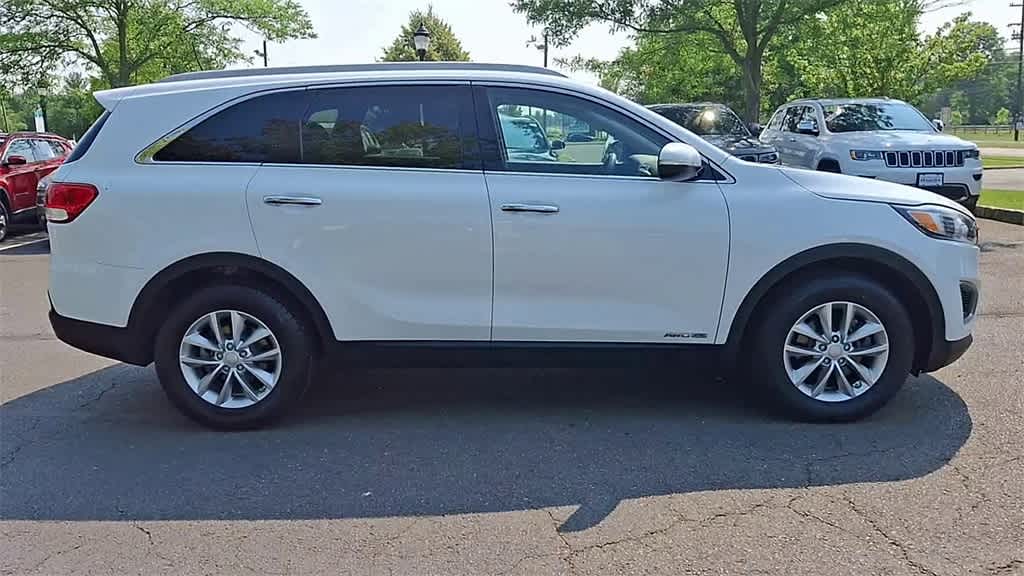 2017 Kia Sorento LX 9
