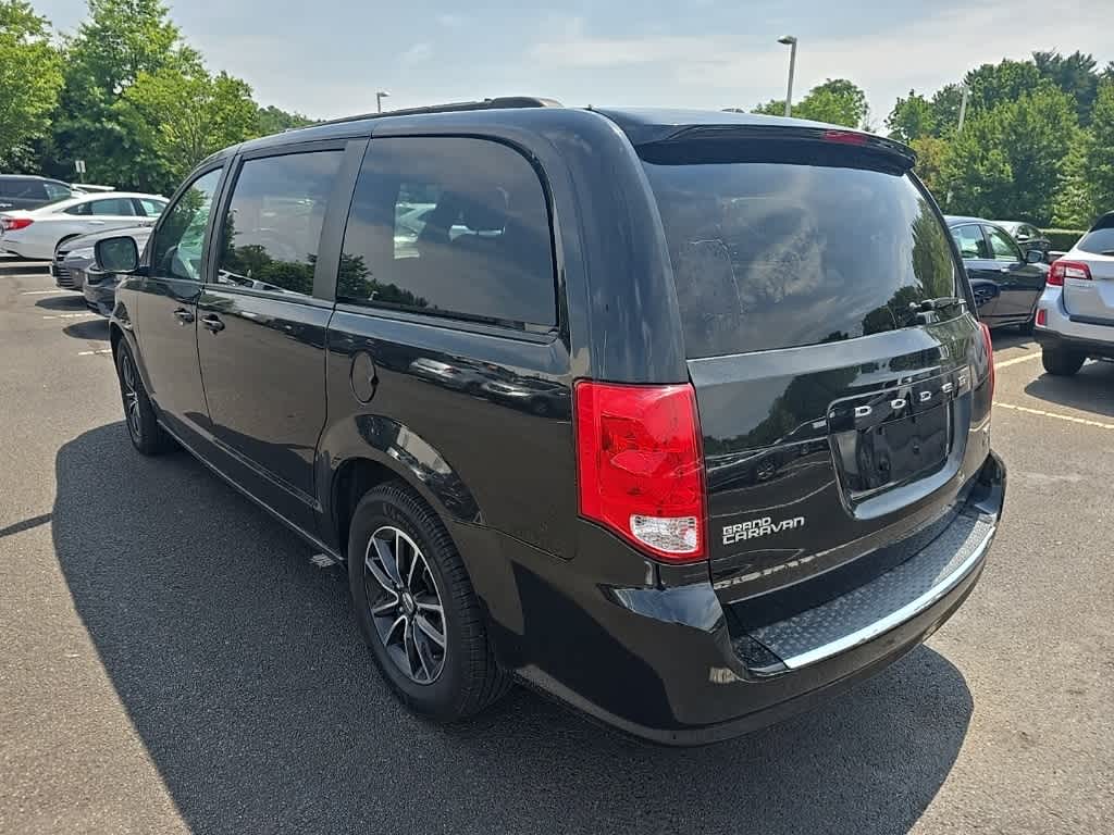 Thumbnail: 2019 Dodge Grand Caravan - 6