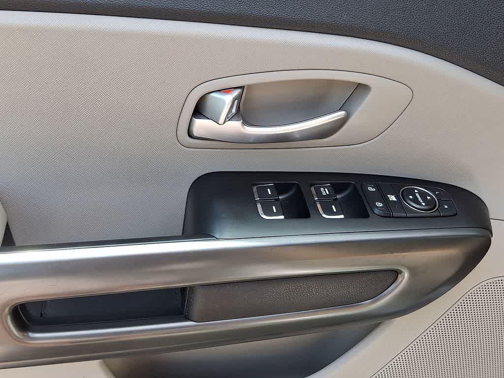 Thumbnail: 2020 Kia Sedona - 10