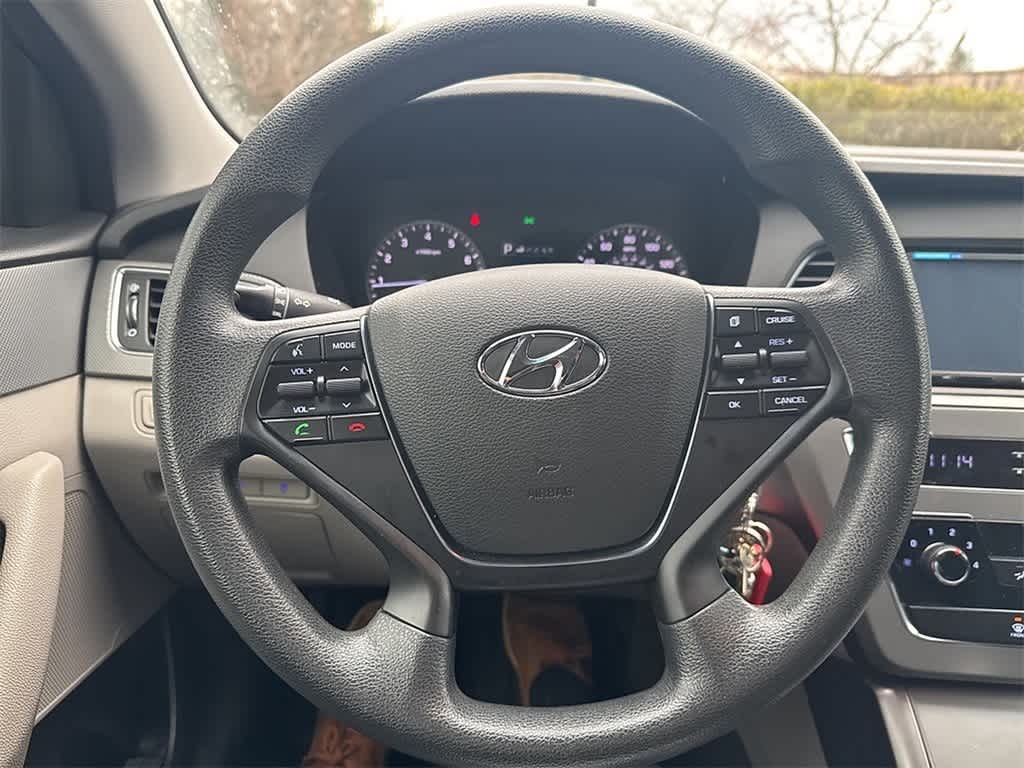 Thumbnail: 2017 Hyundai Sonata - 9