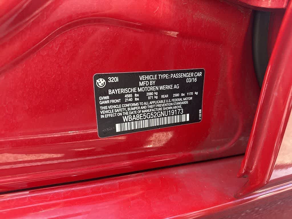 Thumbnail: 2016 BMW 3 Series - 9