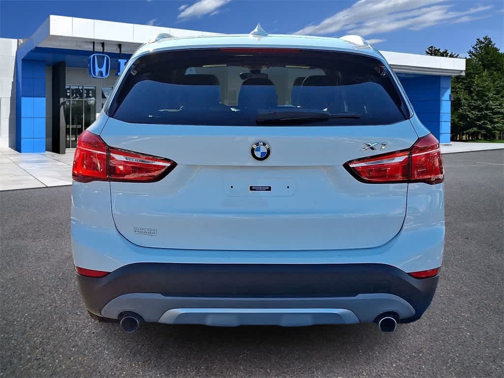 Thumbnail: 2016 BMW X1 - 20