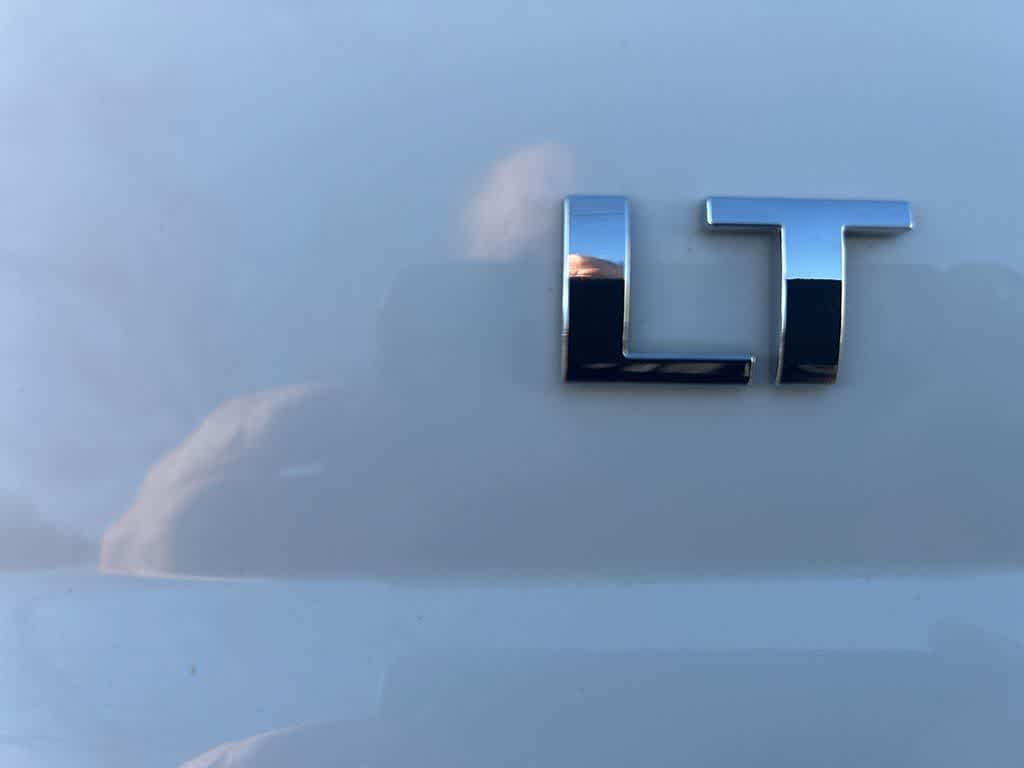 Thumbnail: 2017 Chevrolet Tahoe - 31