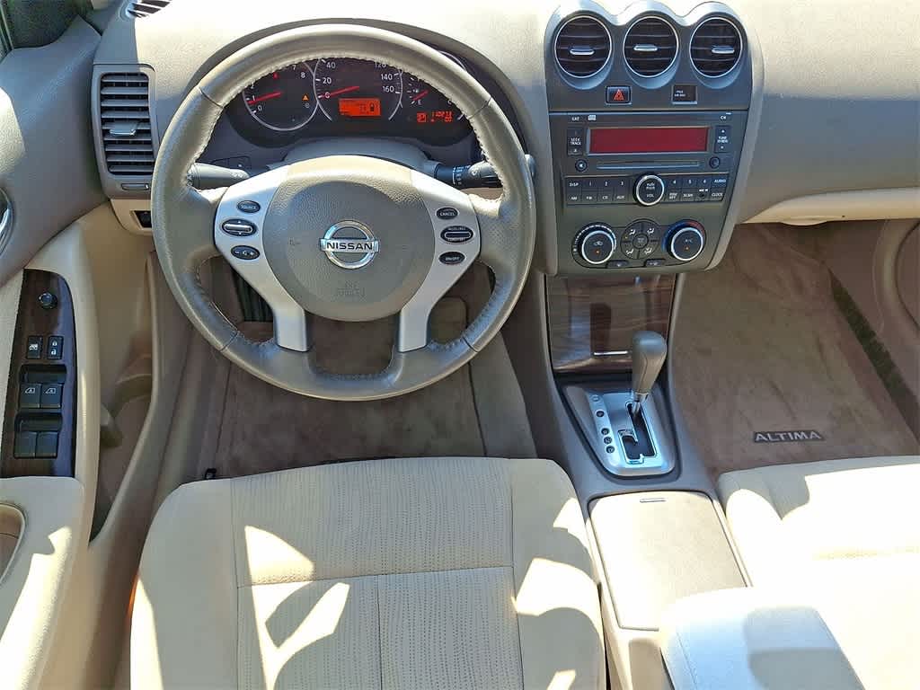 Thumbnail: 2011 Nissan Altima - 21