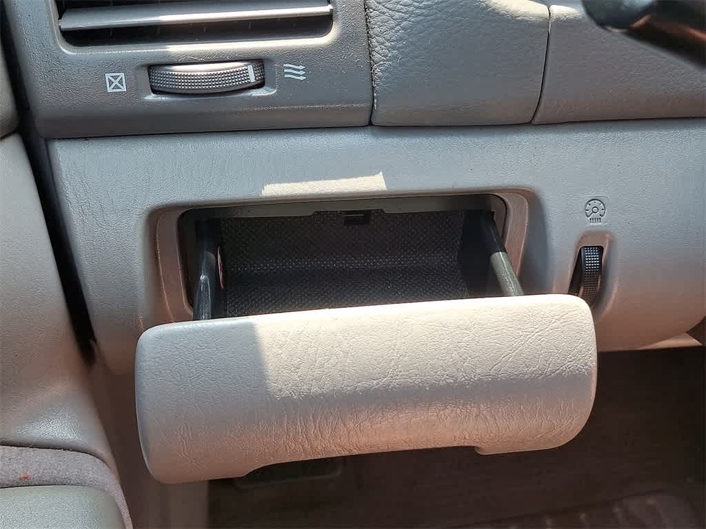 Thumbnail: 2002 Toyota Camry - 10