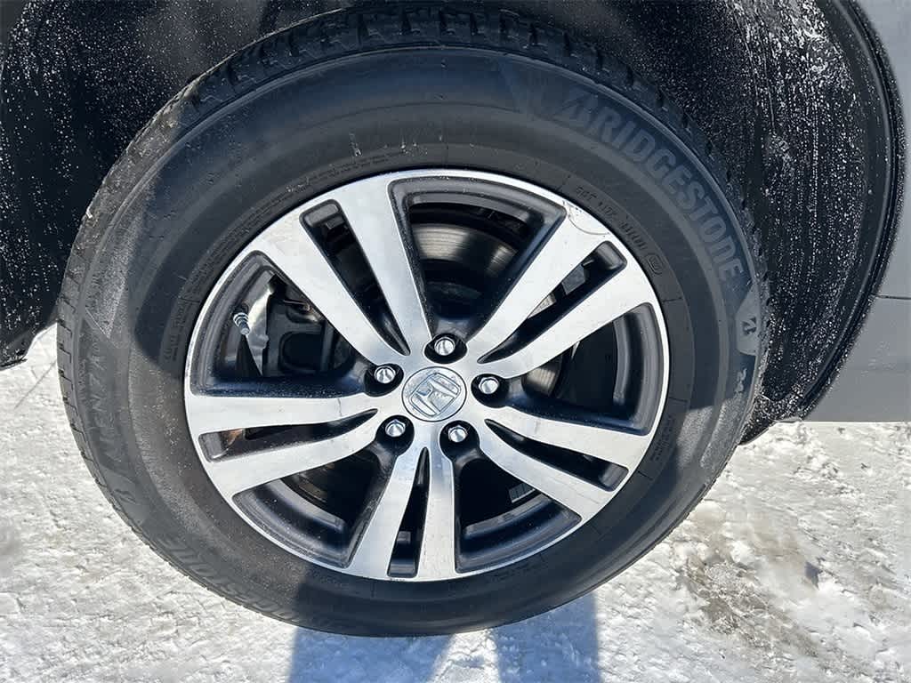 Thumbnail: 2018 Honda Pilot - 10