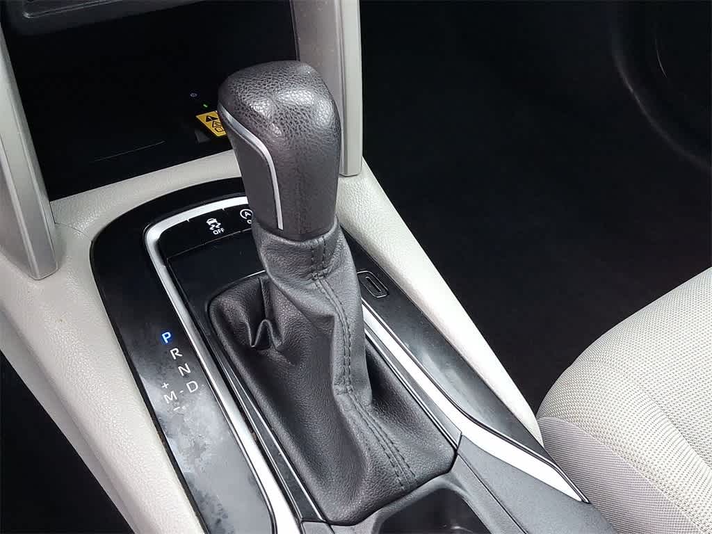 Thumbnail: 2022 Toyota Corolla Cross - 12