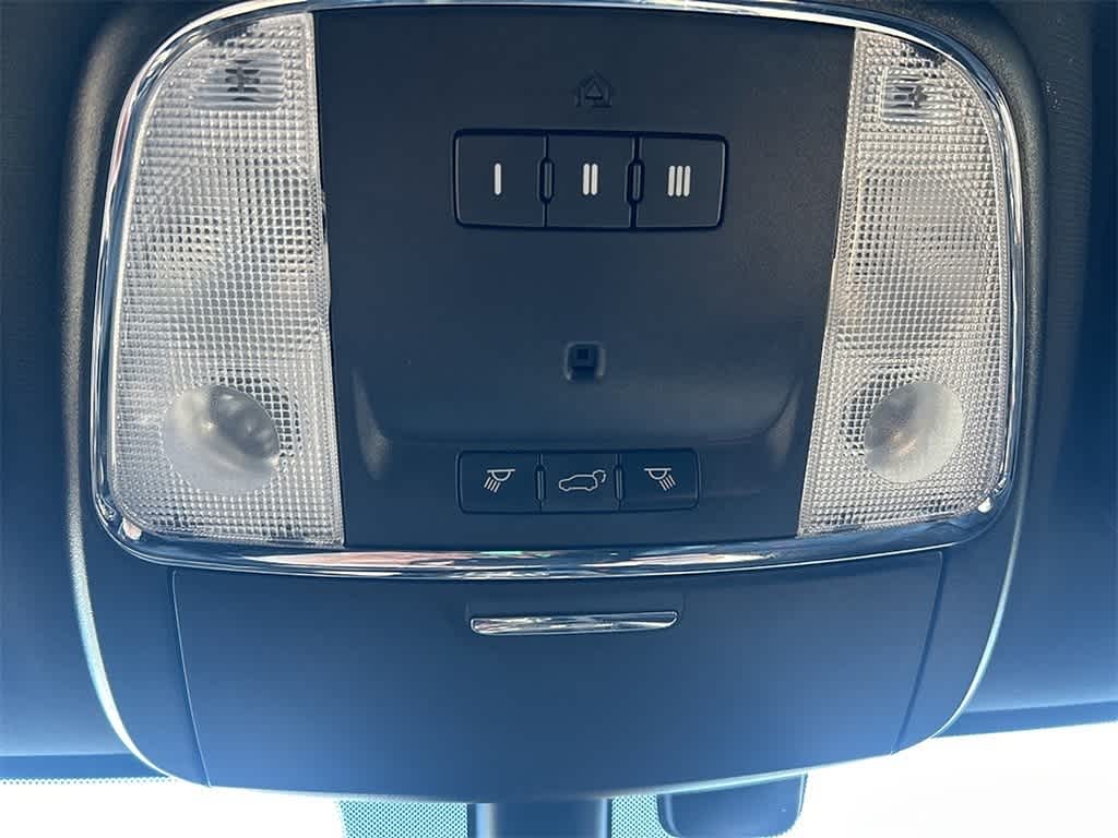 Thumbnail: 2018 Dodge Durango - 22